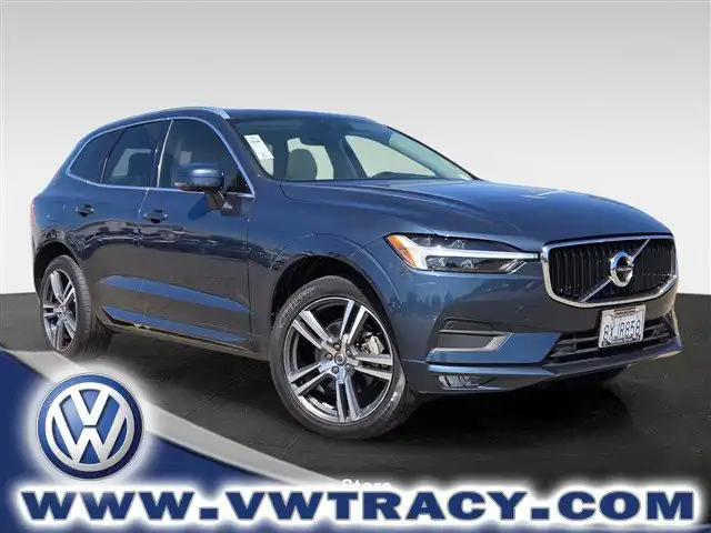 2021 Volvo XC60 T5 Momentum AWD's photo
