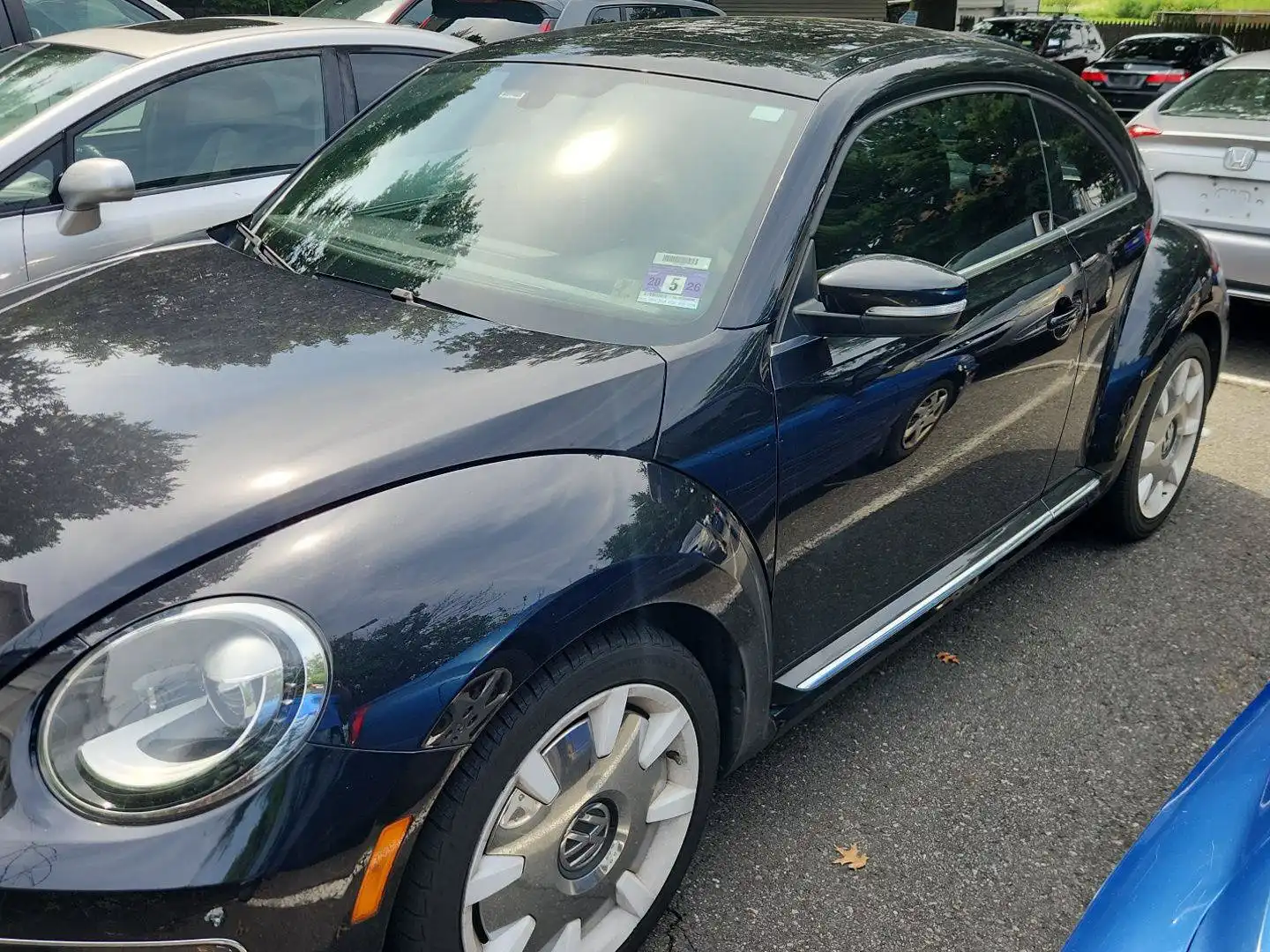 2019 Volkswagen Beetle 2.0T S Auto's photo
