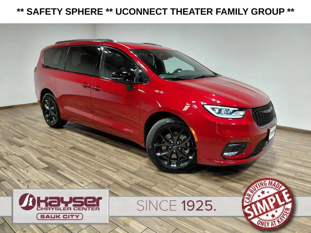 2025 Chrysler Pacifica Limited AWD's photo
