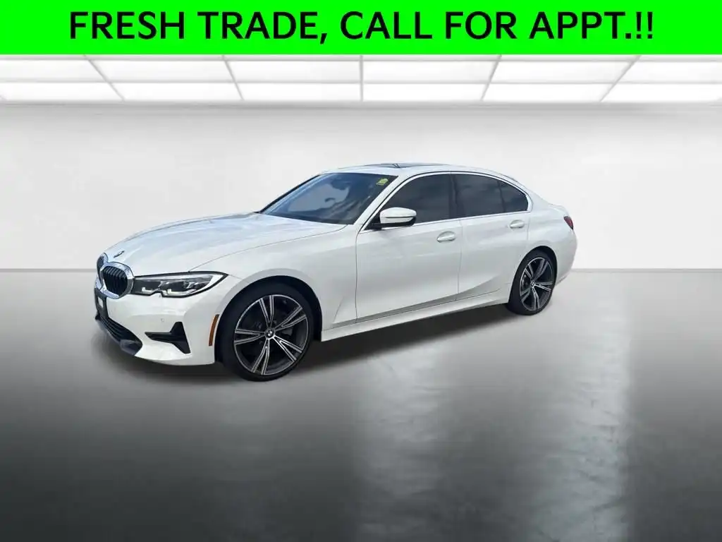 2020 BMW 3 Series 330i xDrive Sedan's photo