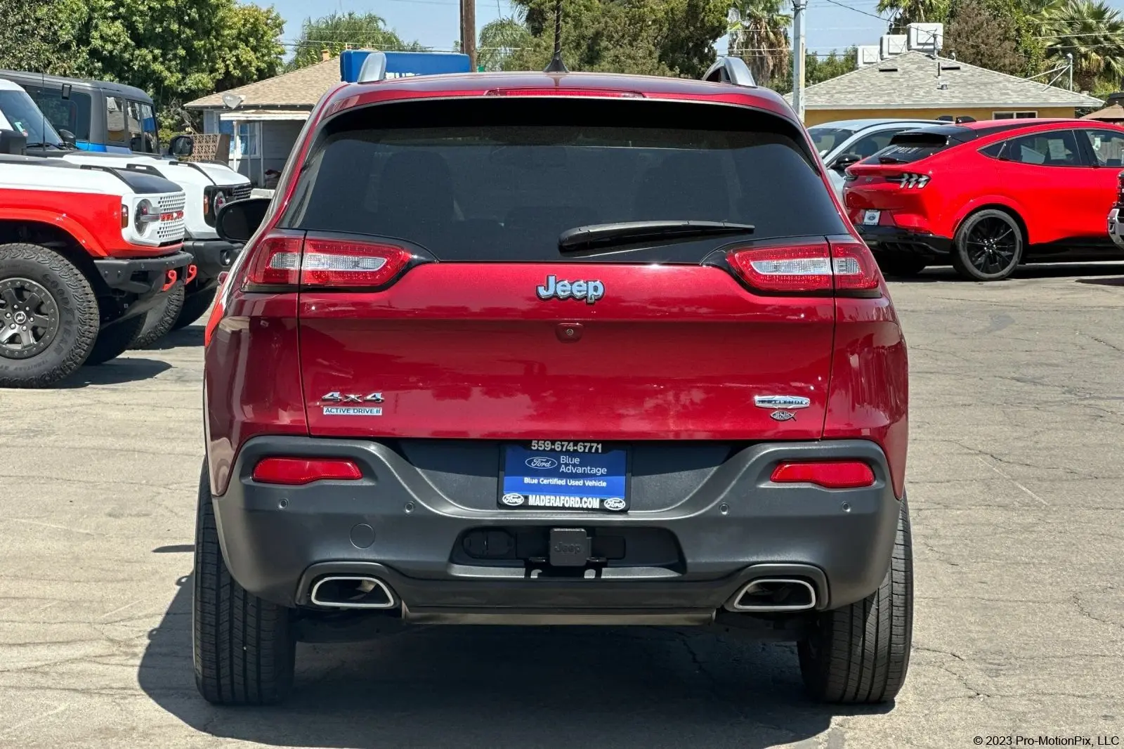 2017 Jeep Cherokee Latitude 4WD photo 5