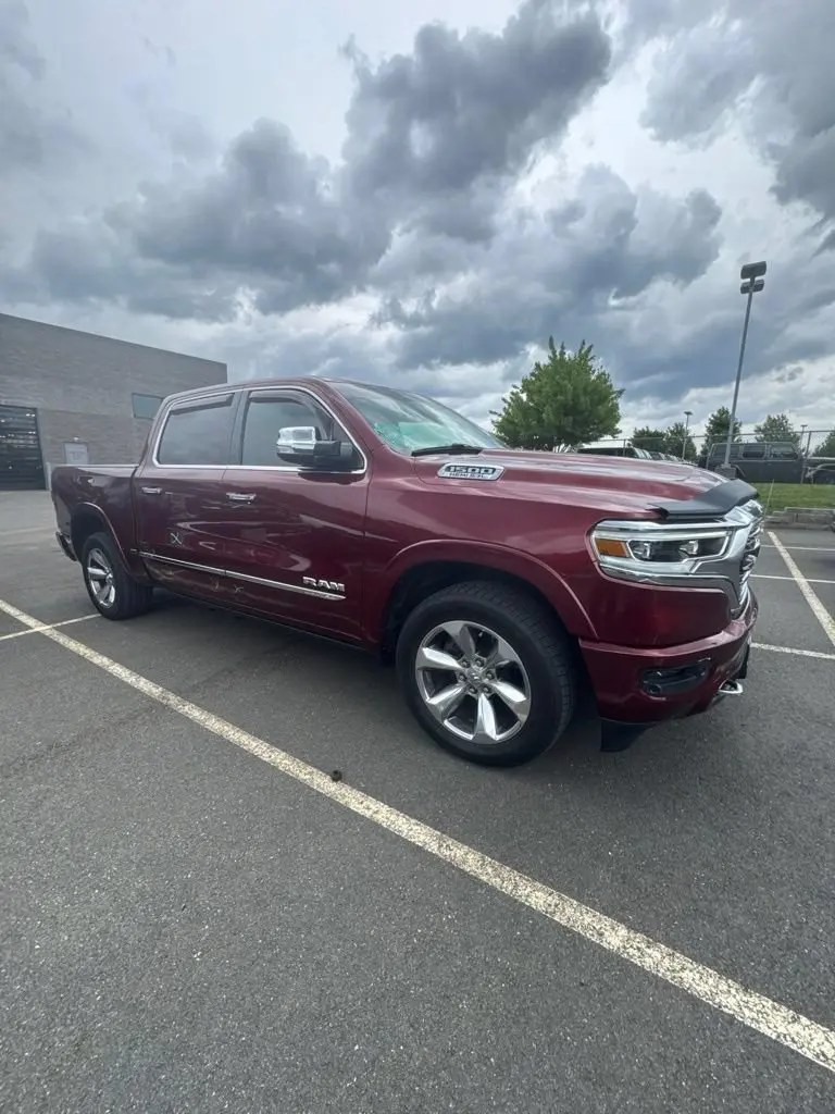 2019 RAM 1500 Limited 4x4 Crew Cab 5'7 photo 4