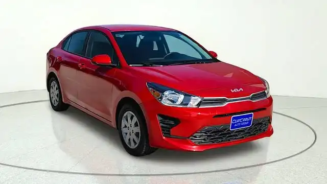 2023 Kia Rio S iVT's photo