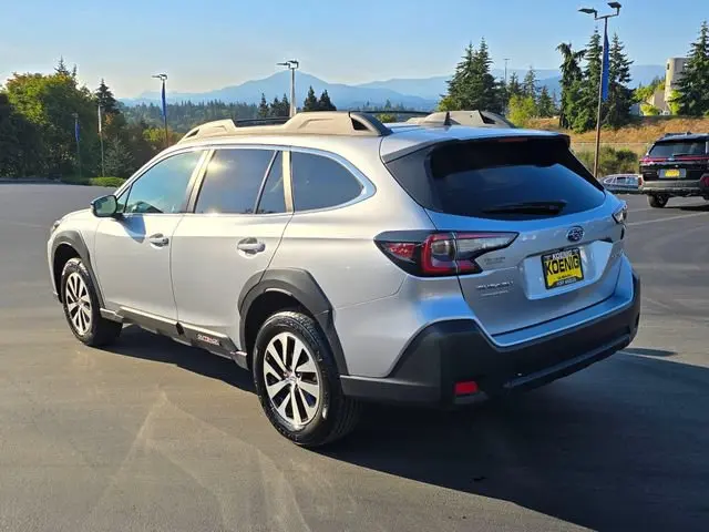 2024 Subaru Outback Premium photo 5