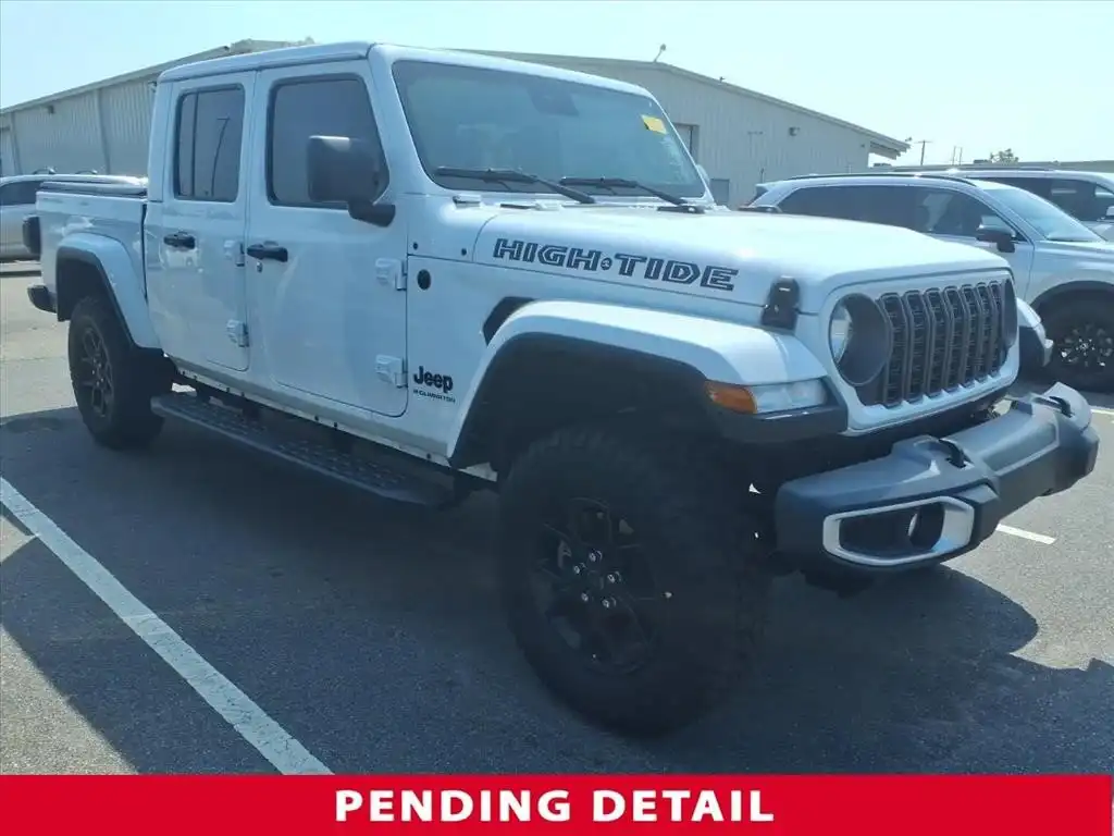 2025 Jeep Gladiator High Tide Auto's photo