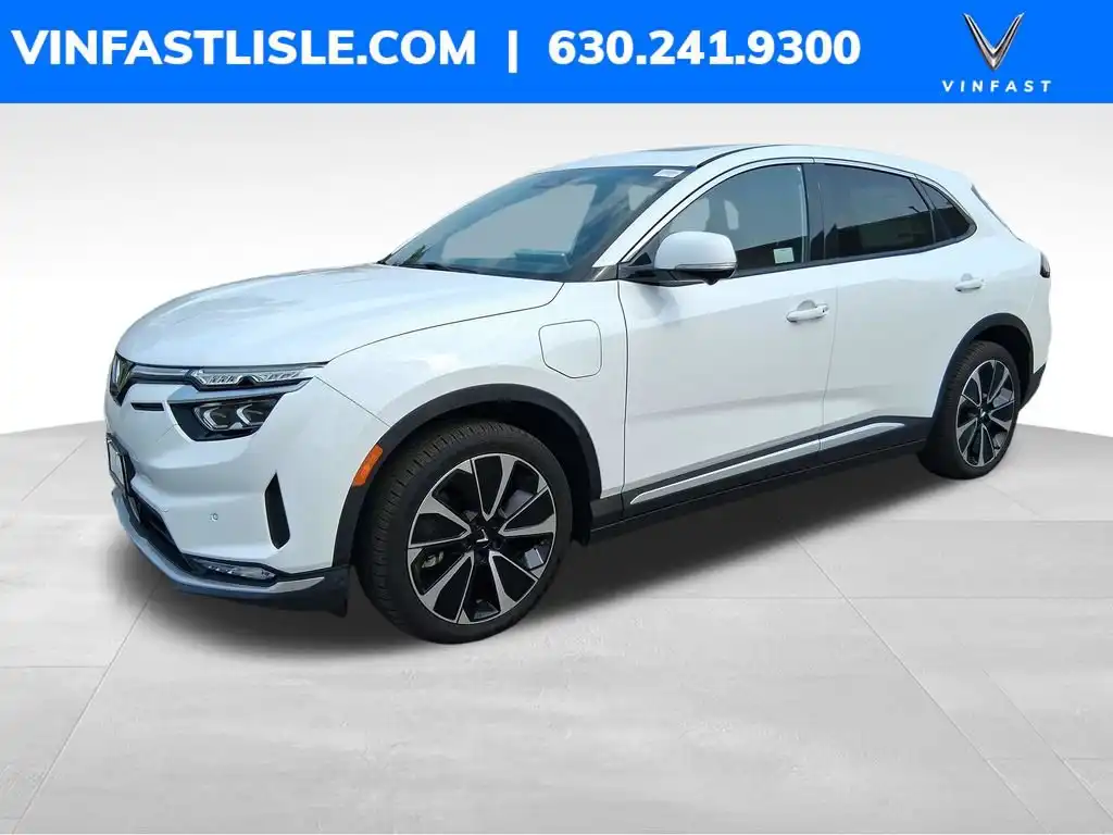 2025 VinFast VF 8 VF 8 Plus Standard Range's photo