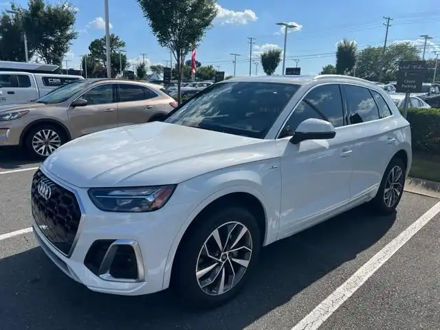 2025 Audi Q5 45 Premium's photo