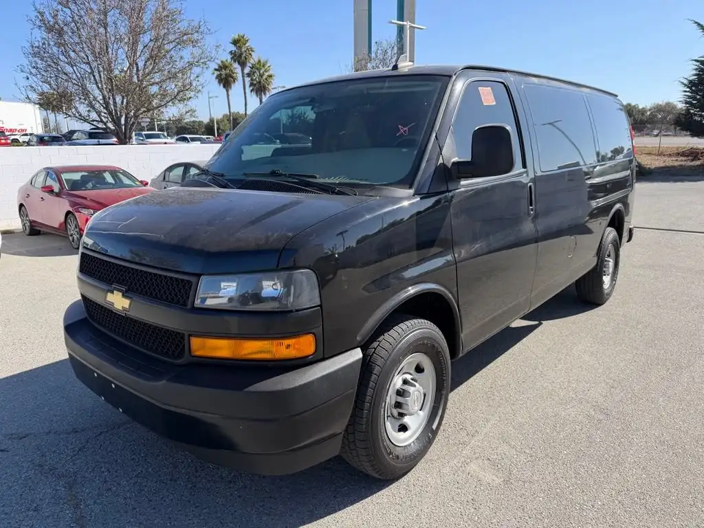 2021 Chevrolet Express 2500 Work Van HD's photo