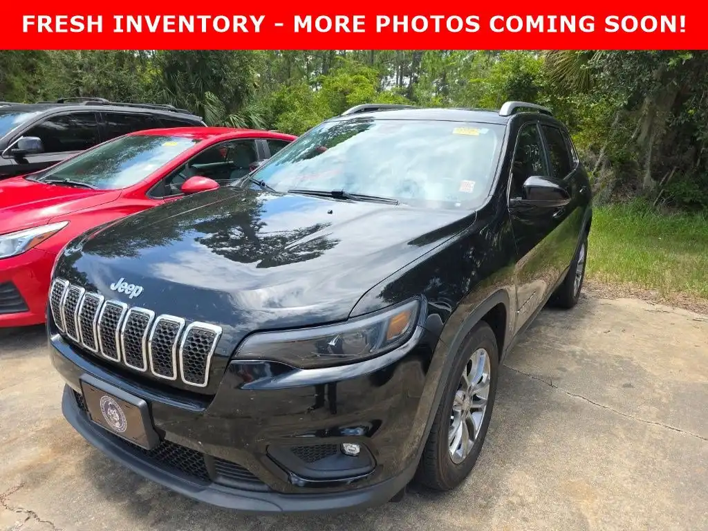 2019 Jeep Cherokee Latitude Plus's photo