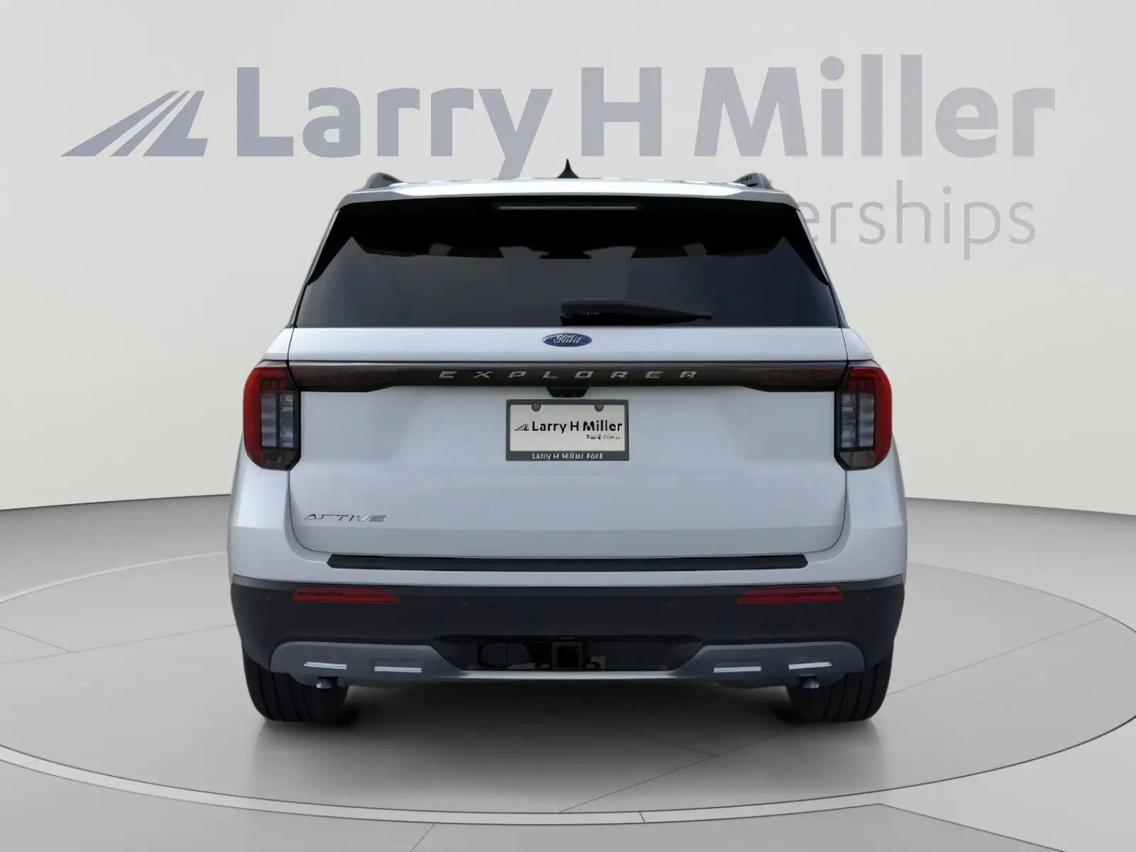 2026 Ford Explorer Active w/200A Pkg photo 5