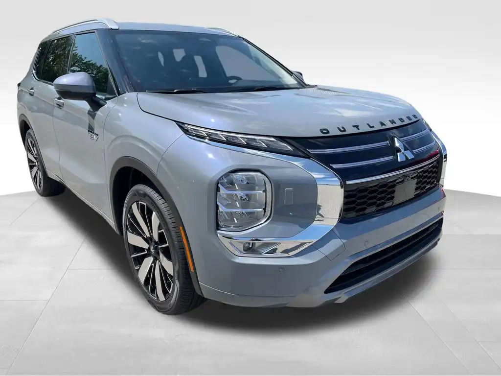 2026 Mitsubishi Outlander Plug-in Hybrid SEL S-AWC's photo