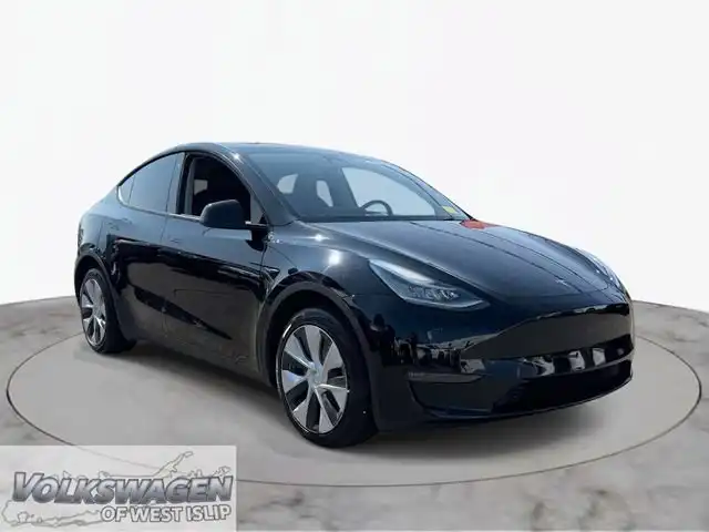 2023 Tesla Model Y Long Range Dual Motor All-Wheel Drive's photo