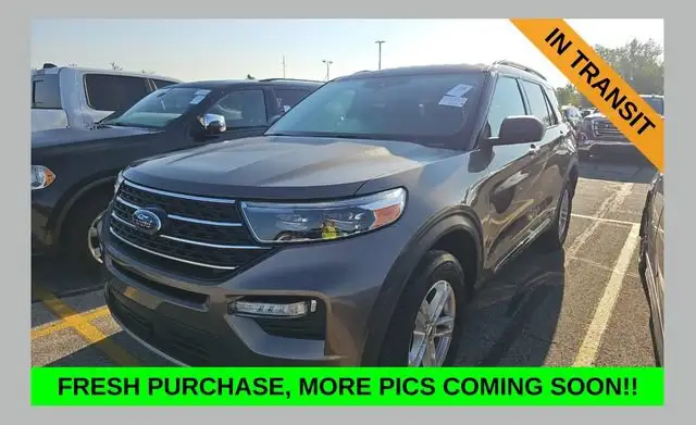 2021 Ford Explorer XLT 4WD photo 1