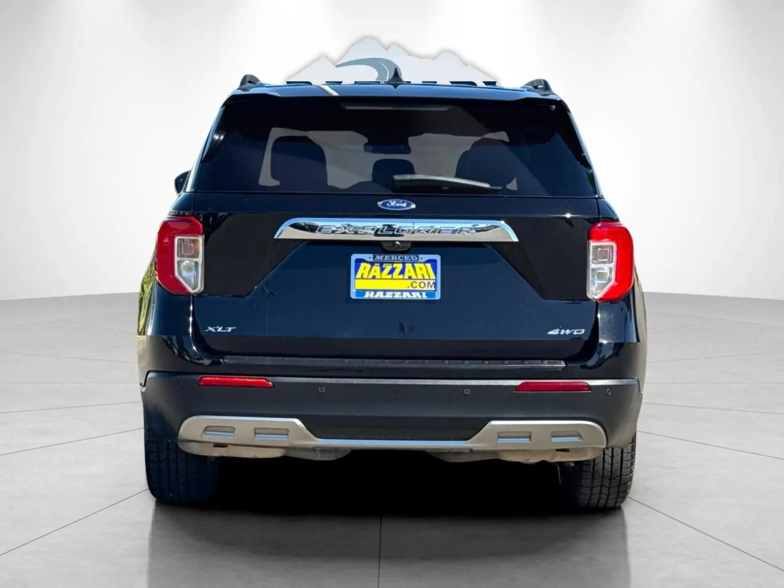 2023 Ford Explorer XLT 4WD photo 4