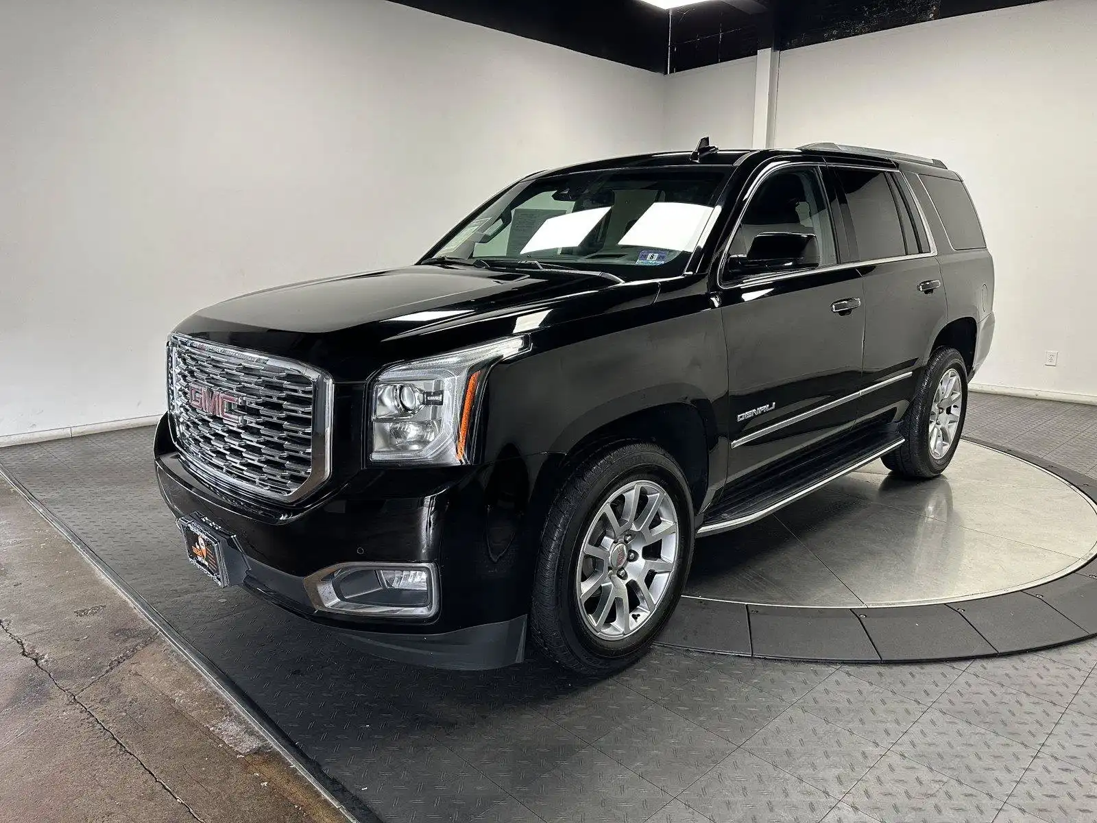 2019 GMC Yukon 4WD Denali's photo