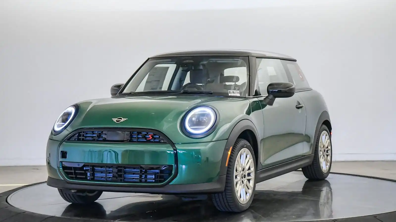 2026 MINI Hardtop Cooper S's photo