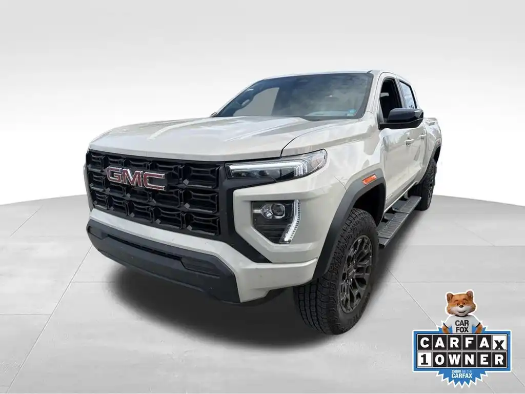 2026 GMC Canyon 2WD Elevation Crew Cab Short Box's photo