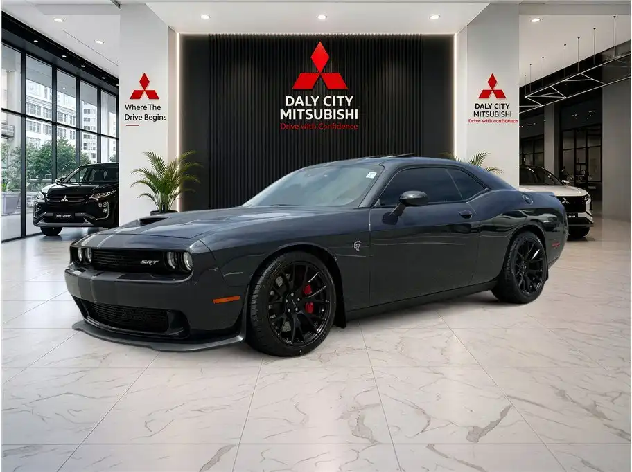 2016 Dodge Challenger SRT Hellcat's photo