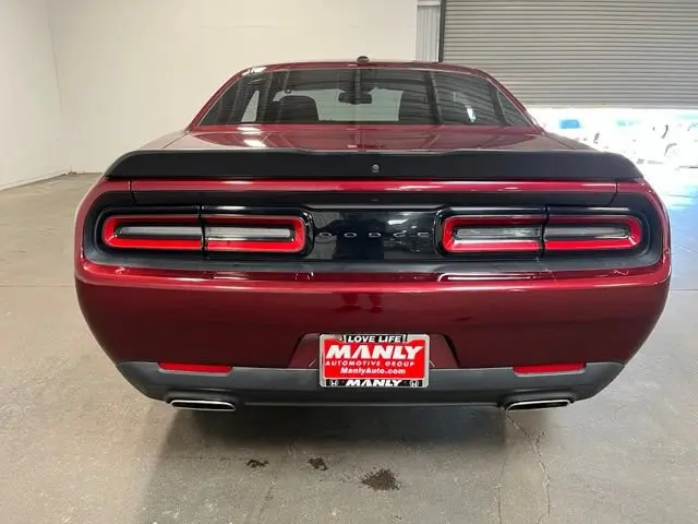 2023 Dodge Challenger SXT Auto photo 4