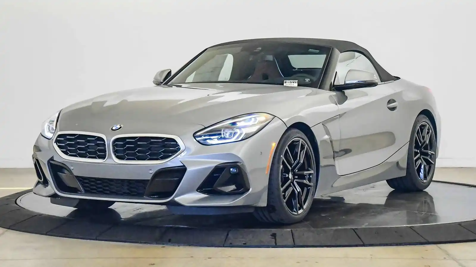 2026 BMW Z4 sDrive30i's photo
