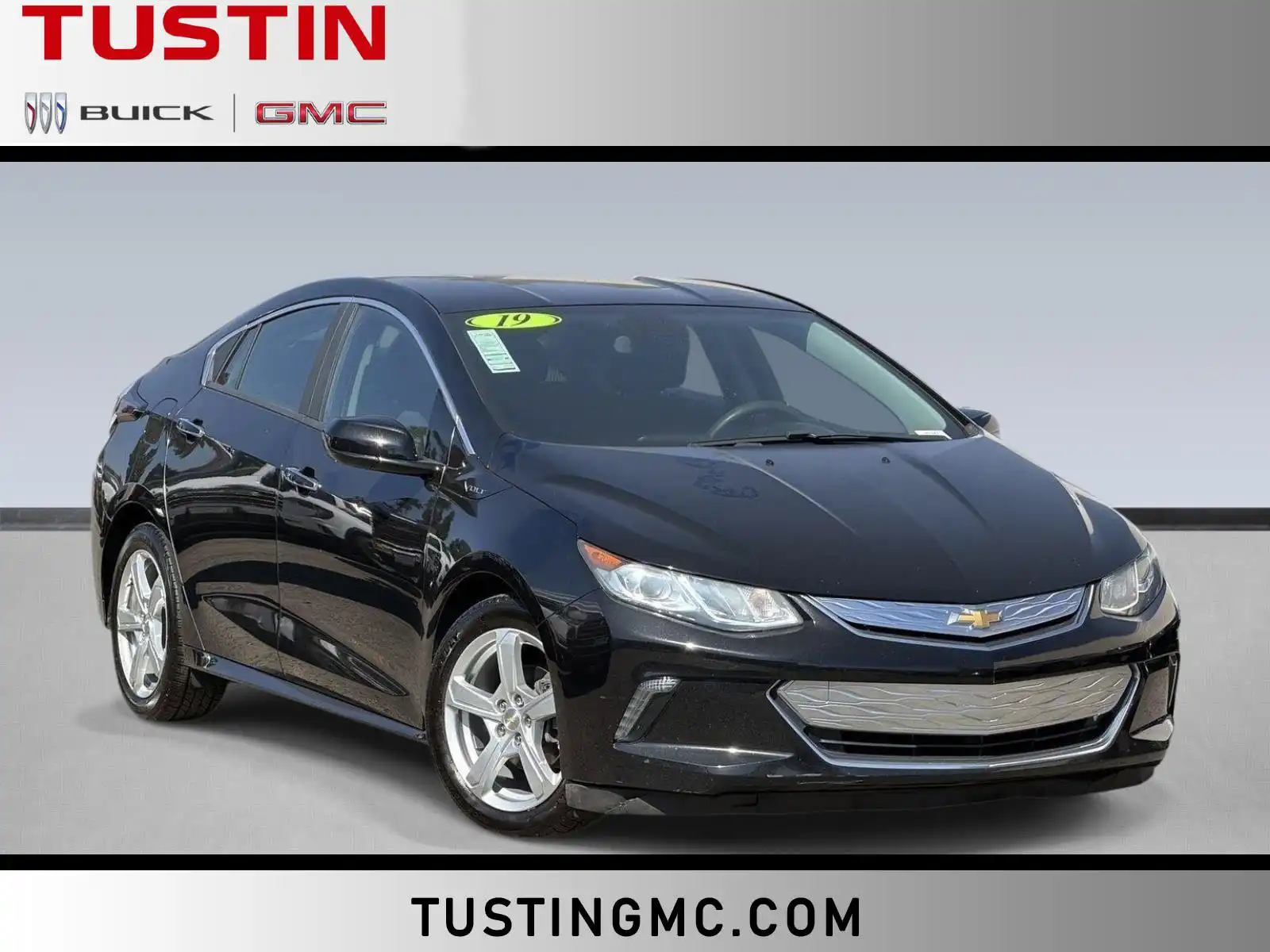 2019 Chevrolet Volt LT's photo
