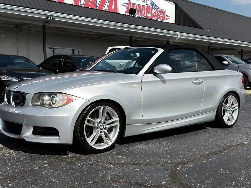 2009 BMW 1 Series 135i Convertible's photo