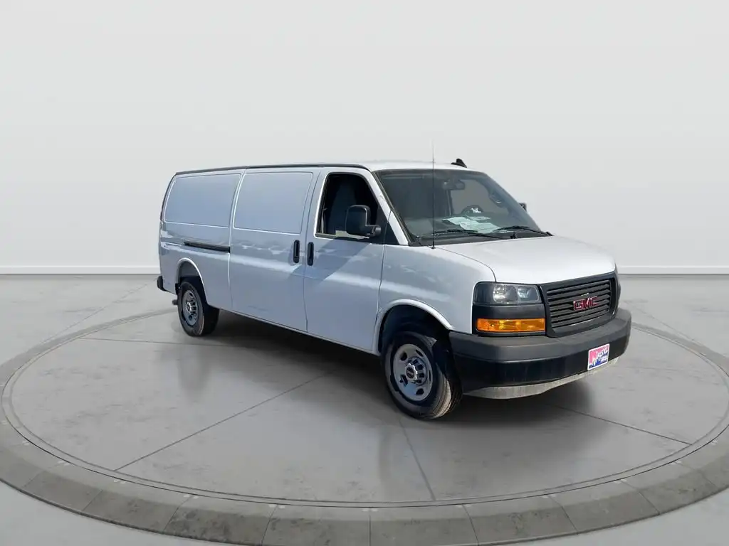 2025 GMC Savana 2500 Ext WB's photo