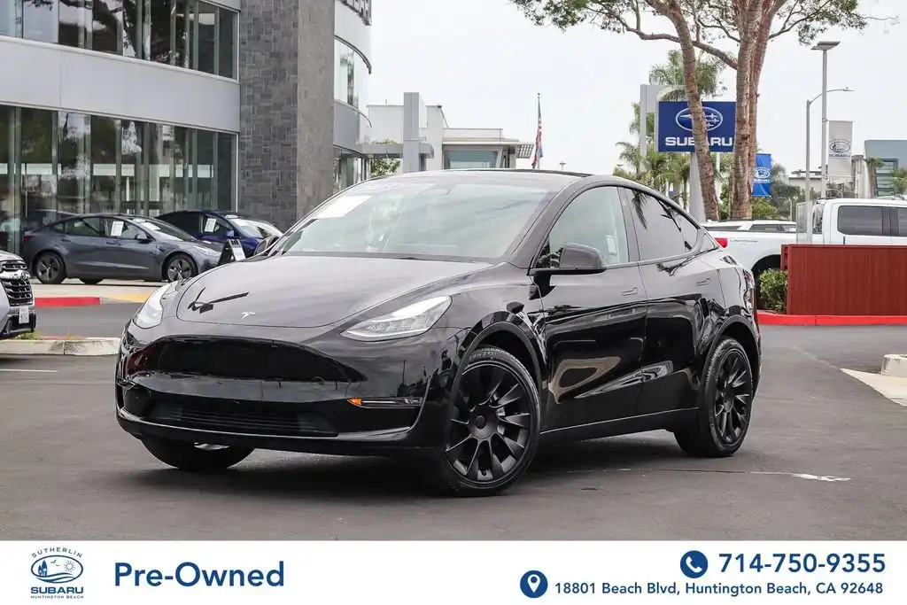 2023 Tesla Model Y Long Range Dual Motor All-Wheel Drive's photo