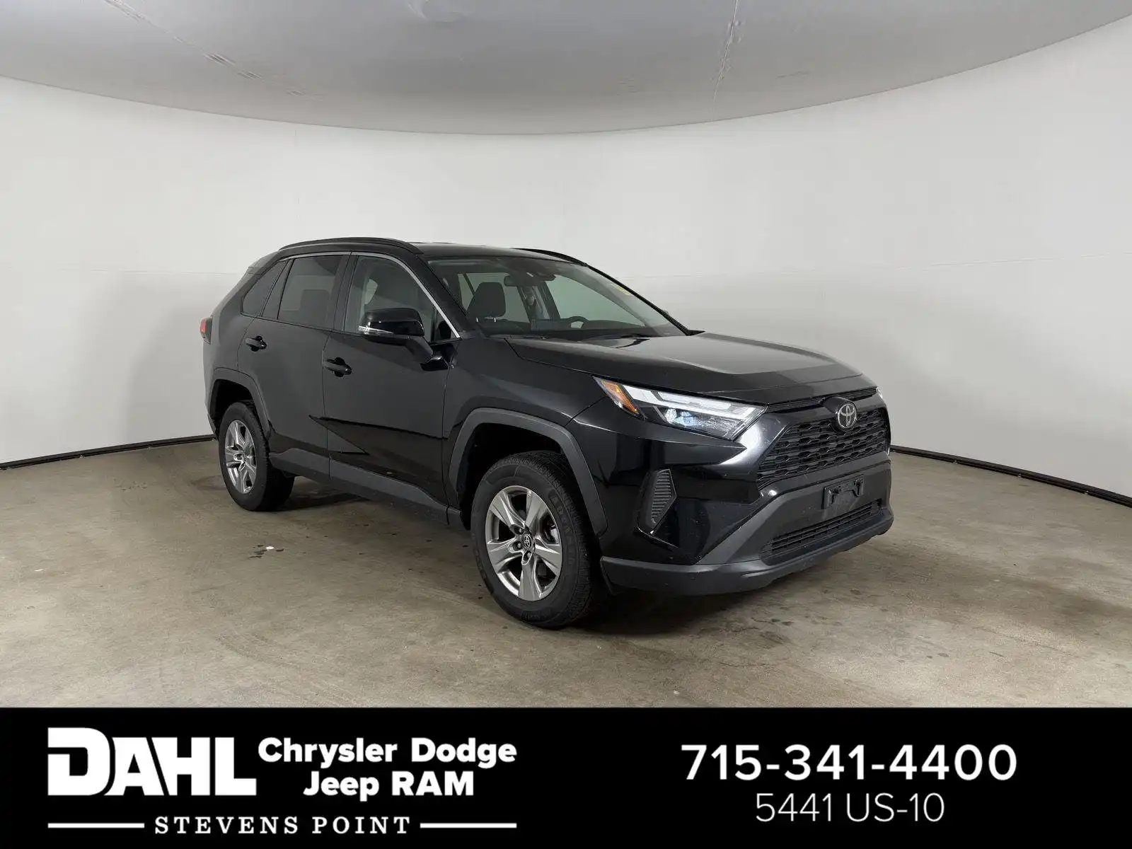 2024 Toyota RAV4 XLE FWD's photo