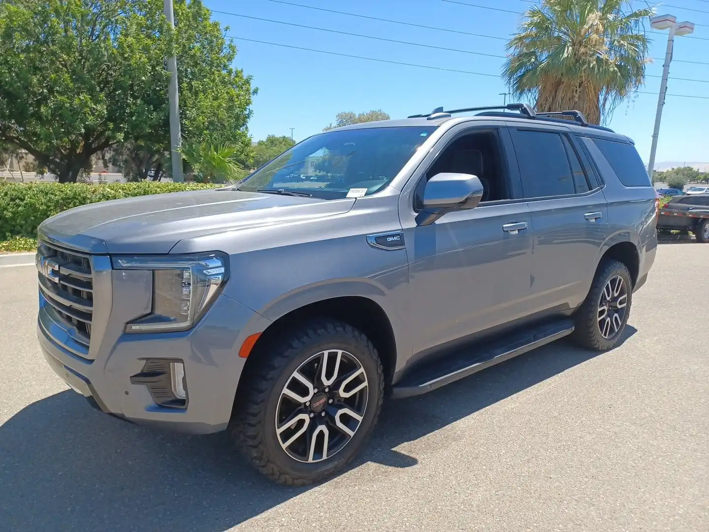 2021 GMC Yukon 4WD AT4's photo