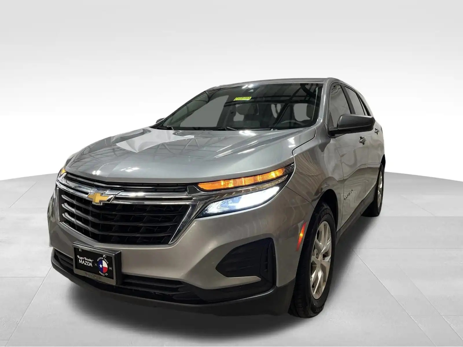 2023 Chevrolet Equinox LS's photo