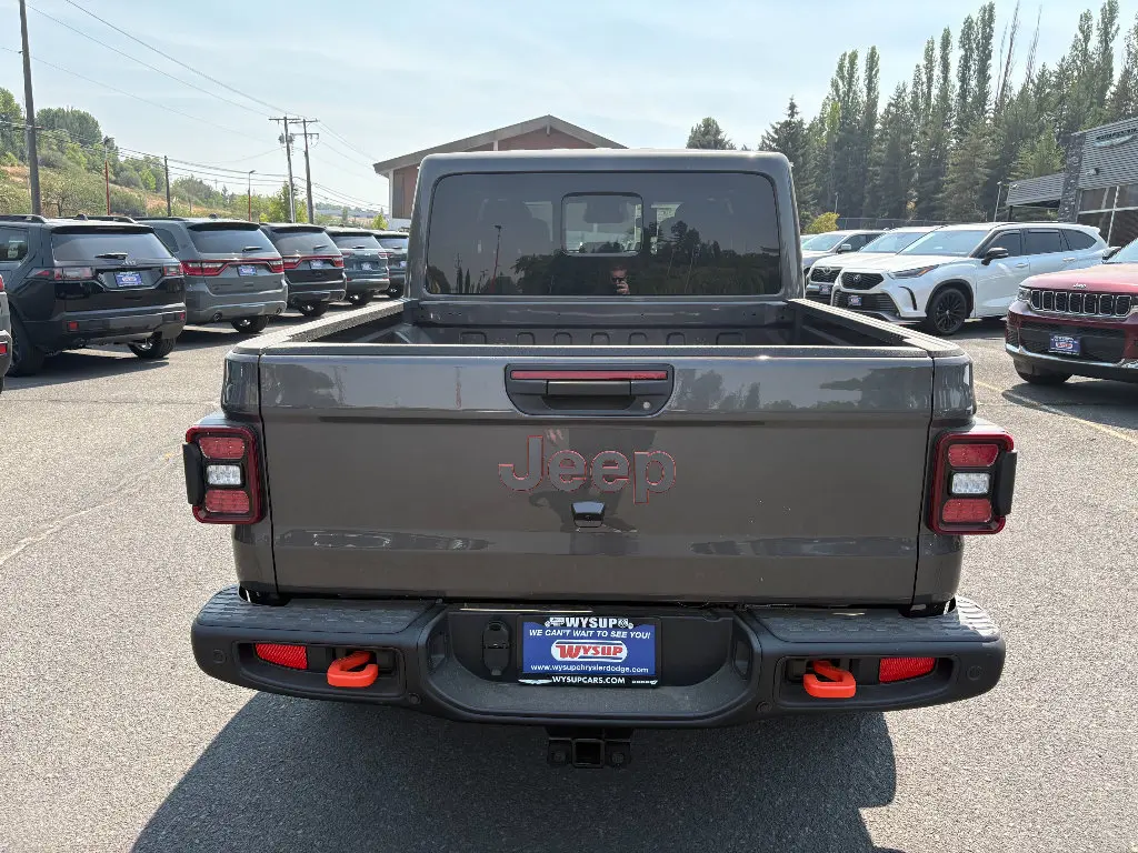 2026 Jeep Gladiator Mojave X Auto photo 5