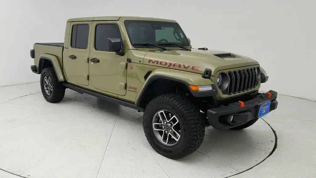 2025 Jeep Gladiator Mojave X Auto's photo