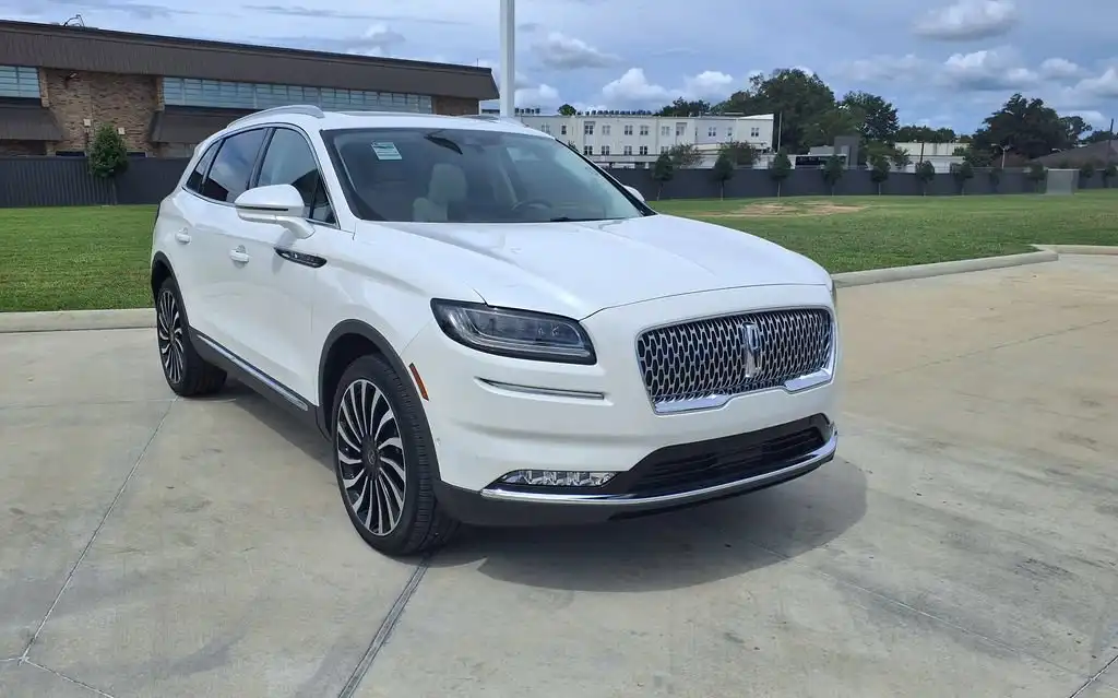 2023 Lincoln Nautilus Black Label AWD's photo