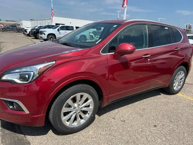 2018 Buick Envision Essence AWD photo 5