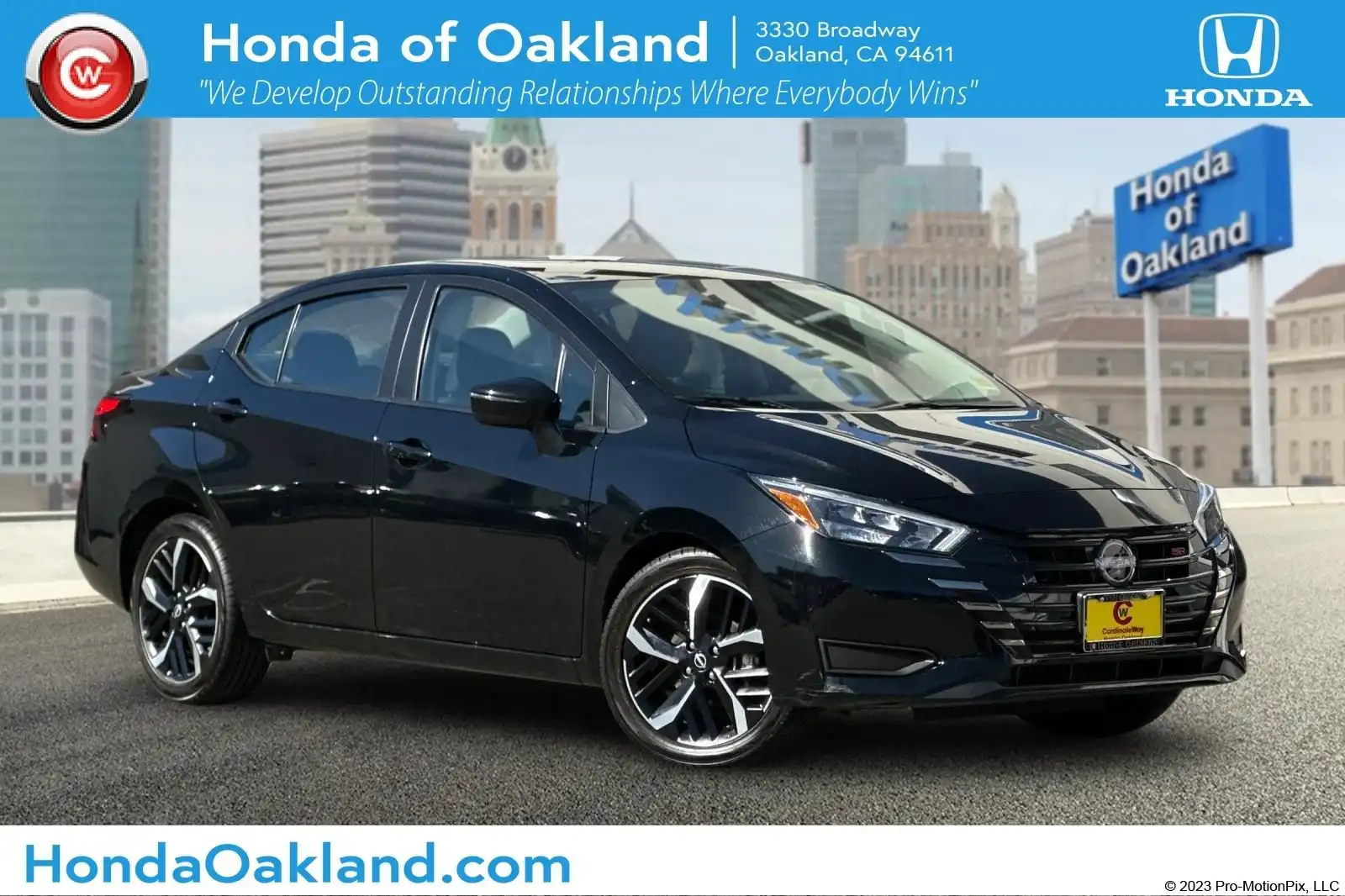 2024 Nissan Versa 1.6 SR CVT's photo