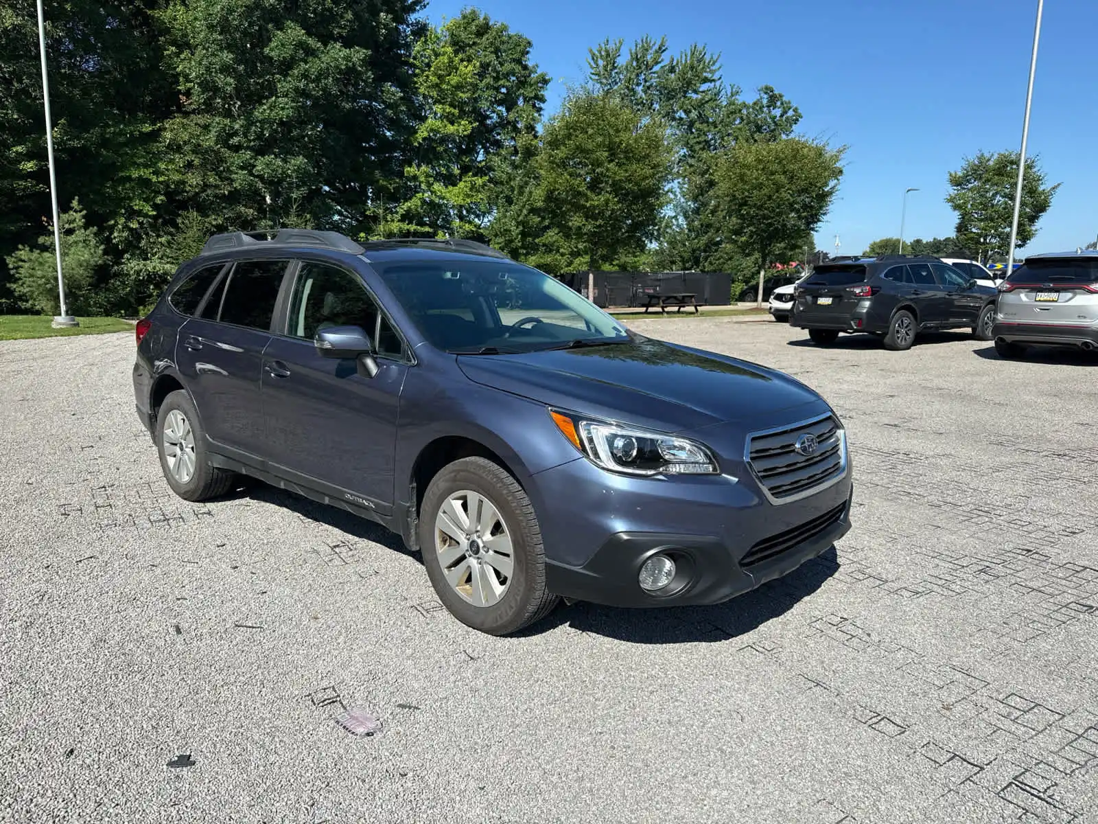 2017 Subaru Outback 2.5i Premium's photo