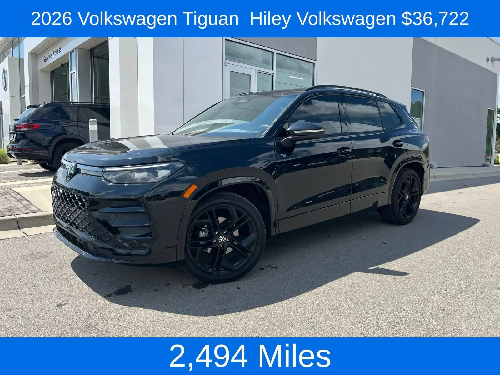 2026 Volkswagen Tiguan 2.0T SE R-Line Black's photo