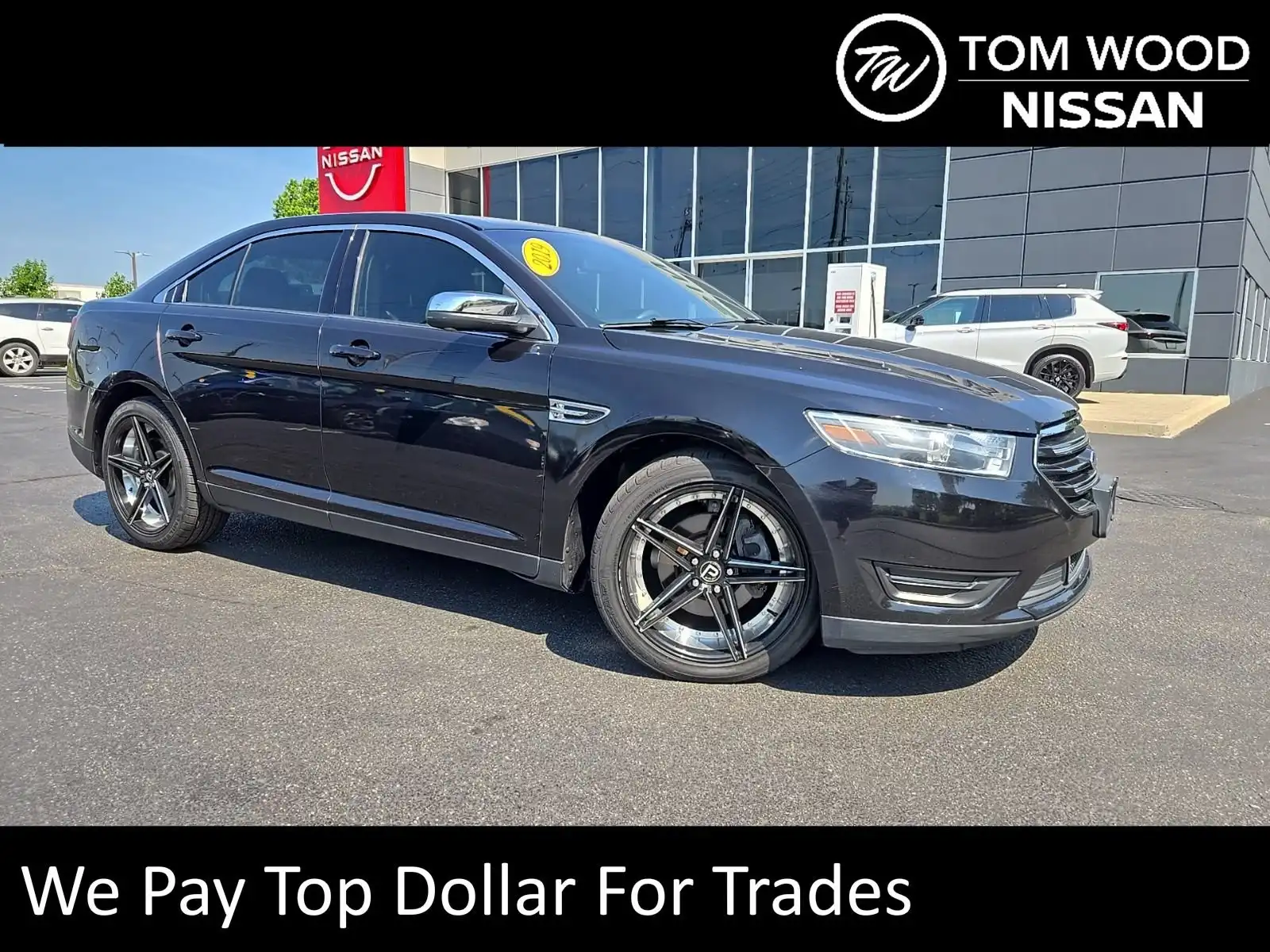 2019 Ford Taurus Limited FWD's photo