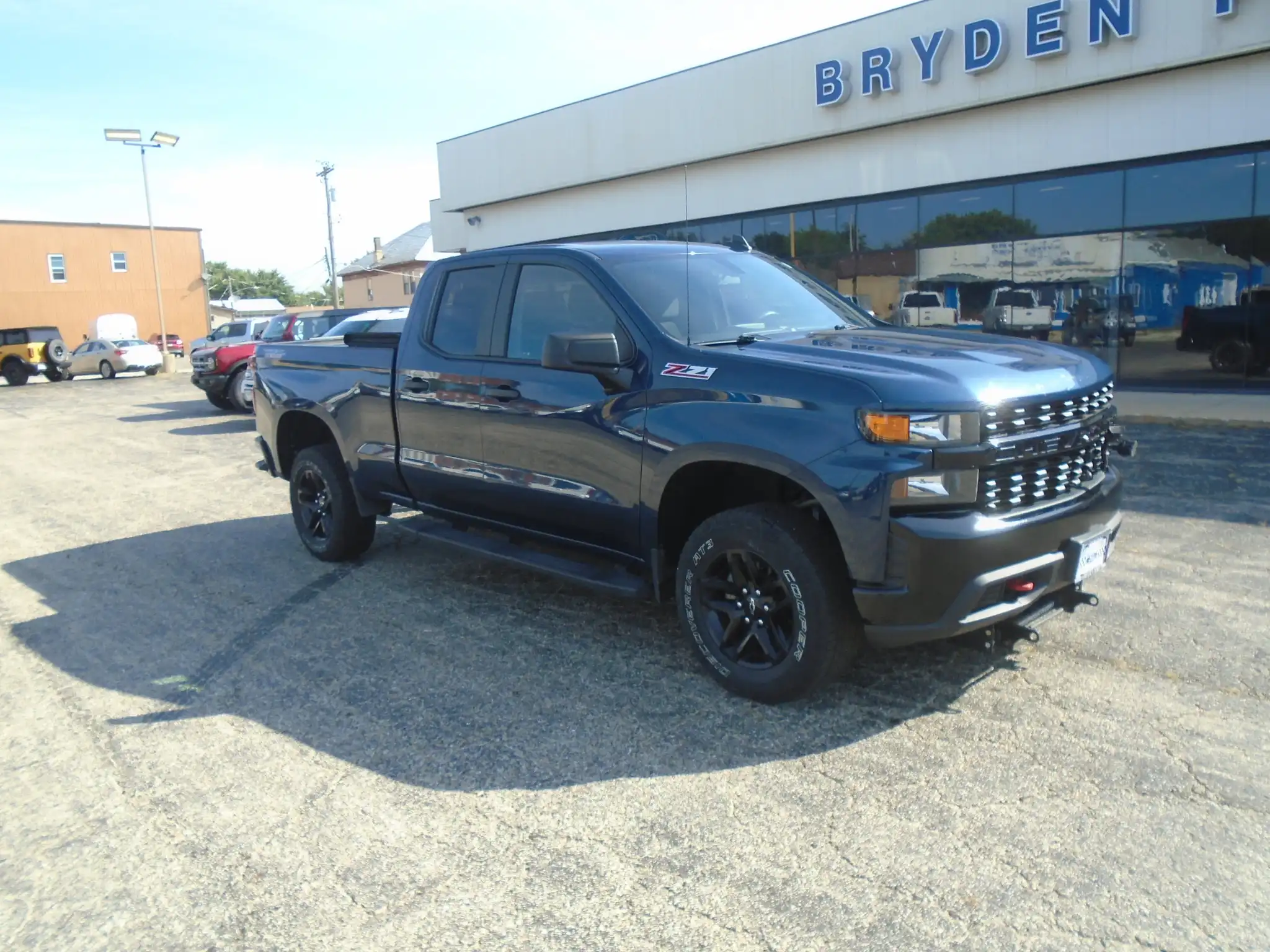 2020 Chevrolet Silverado 1500 Custom Trail Boss 4WD Double Cab Standard Box's photo
