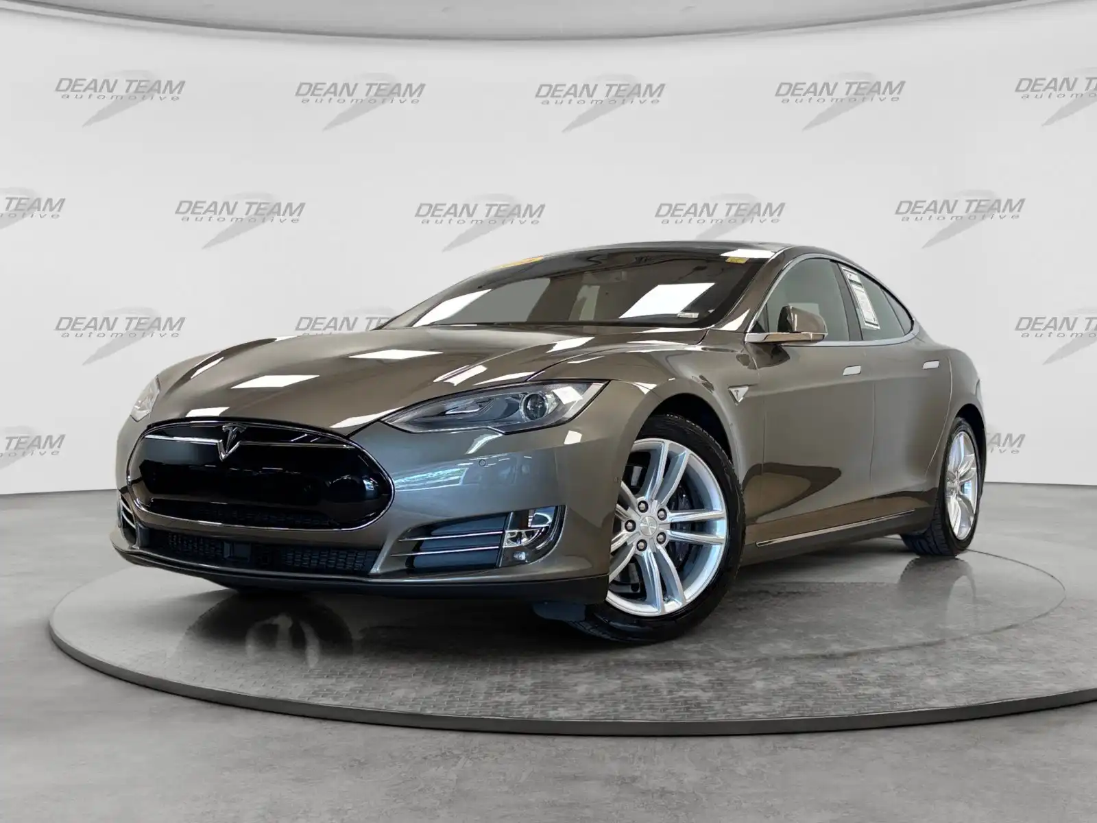 2015 Tesla Model S 85's photo