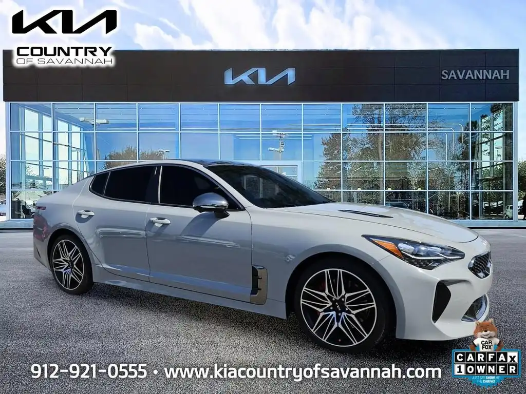 2023 Kia Stinger GT2's photo