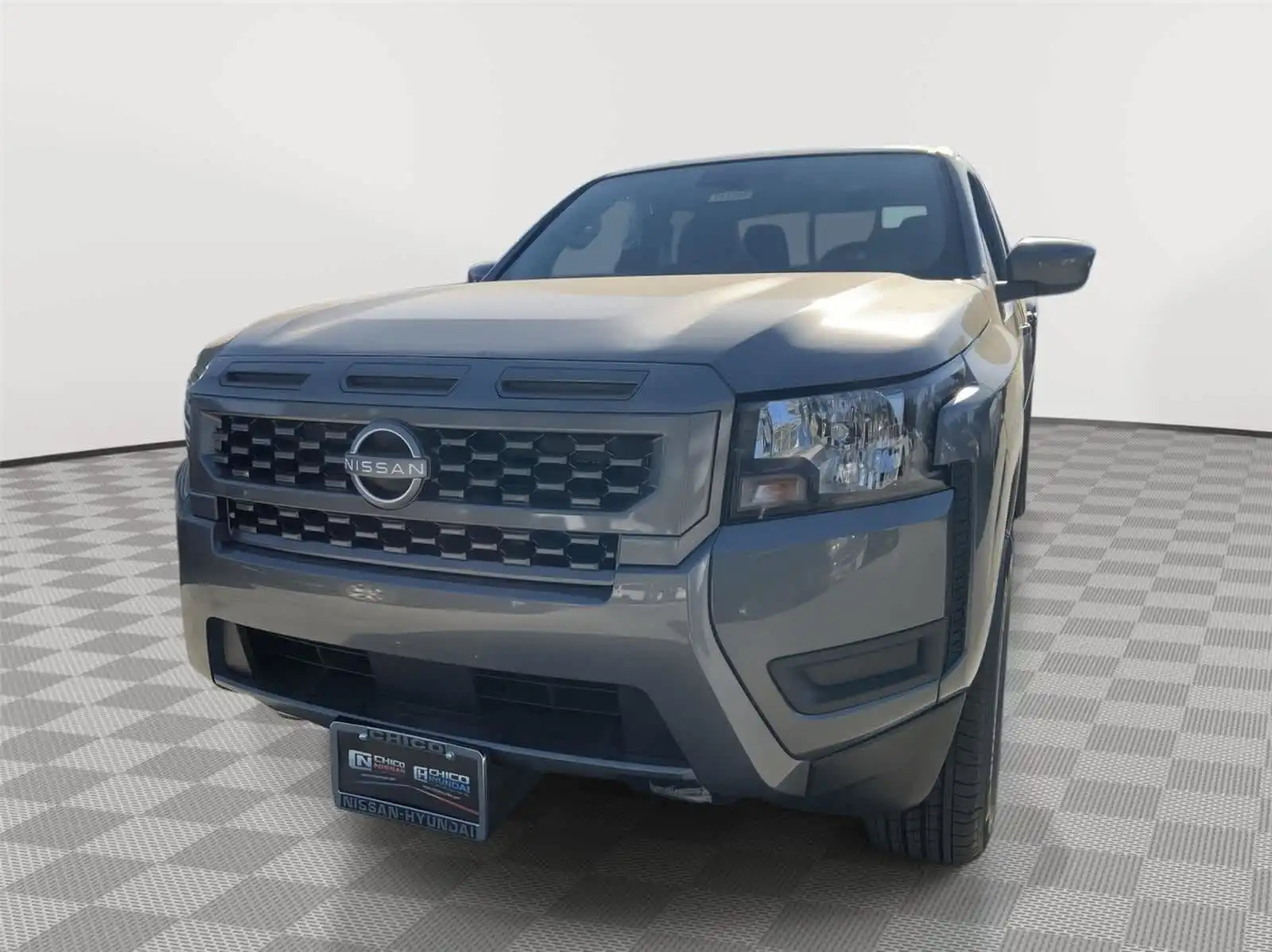 2025 Nissan Frontier SV Crew Cab 4X4 SWB's photo
