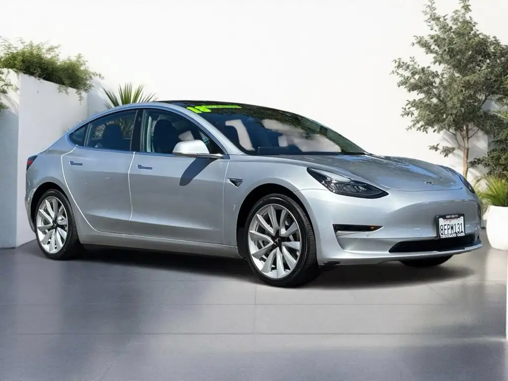 2018 Tesla Model 3 Long Range's photo