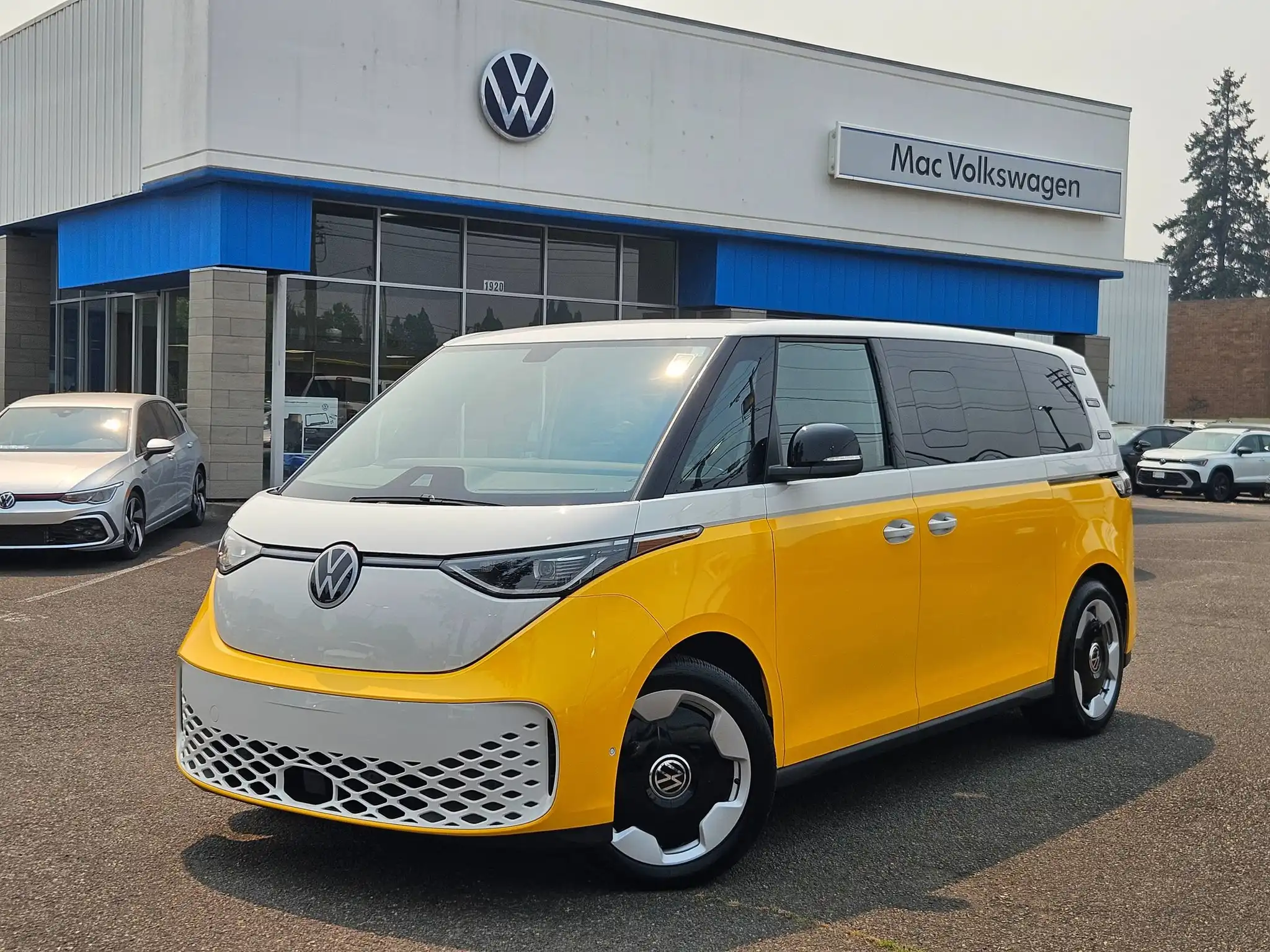 2025 Volkswagen ID. Buzz Pro S's photo