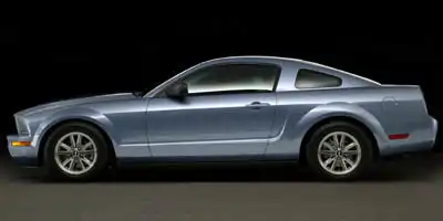 2007 Ford Mustang V6 Premium's photo