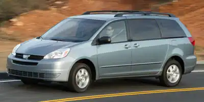 2005 Toyota Sienna LE 7-Passenger's photo