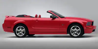 2007 Ford Mustang V6 Premium's photo