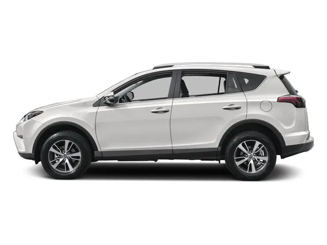 2016 Toyota RAV4 XLE photo 3