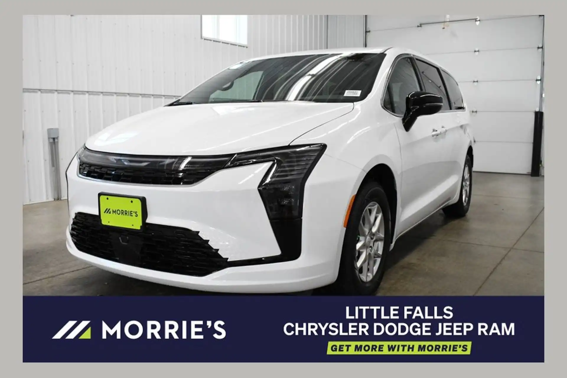 2027 Chrysler Pacifica Select's photo